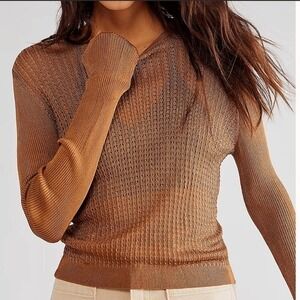New Free People H20 Crew Pullover / tiger eye Size Small Lightweight